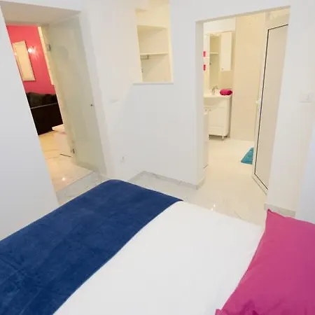 Dea Ii Διαμέρισμα *