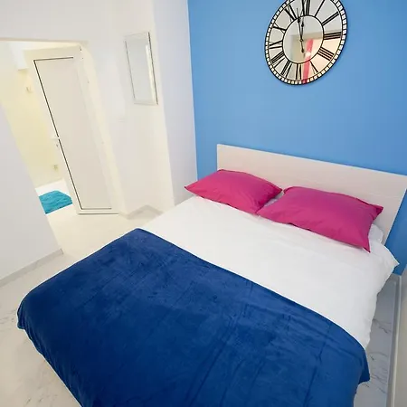 Dea Ii Apartment
